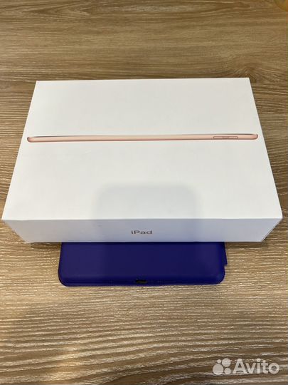 iPad 6 поколения 2018 wifi 32 gb Gold