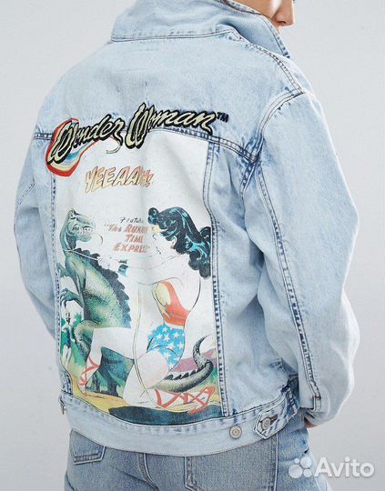 Джинсовая куртка Pull&bear с принтом Чудо-женщина