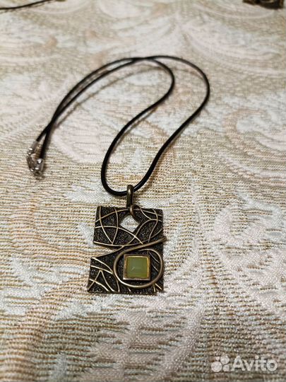 Серьги с нефритом серебро