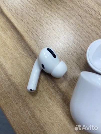 Наушники apple AirPods Pro