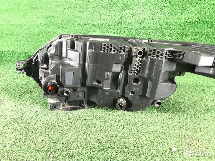 Фара правая Land Rover Range Rover Velar