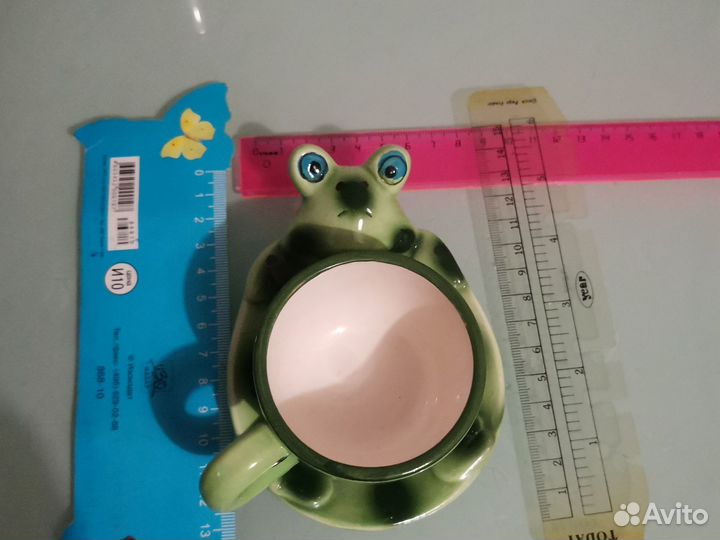 Лягушка и Запчасти от киндер сюрприз