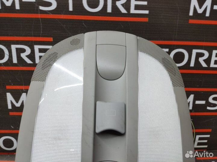 Плафон освещения передний Mercedes-Benz R-Class