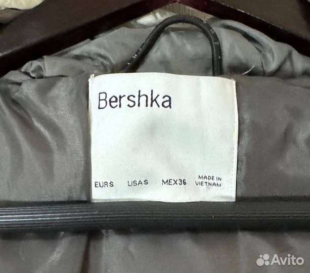 Пуховик bershka