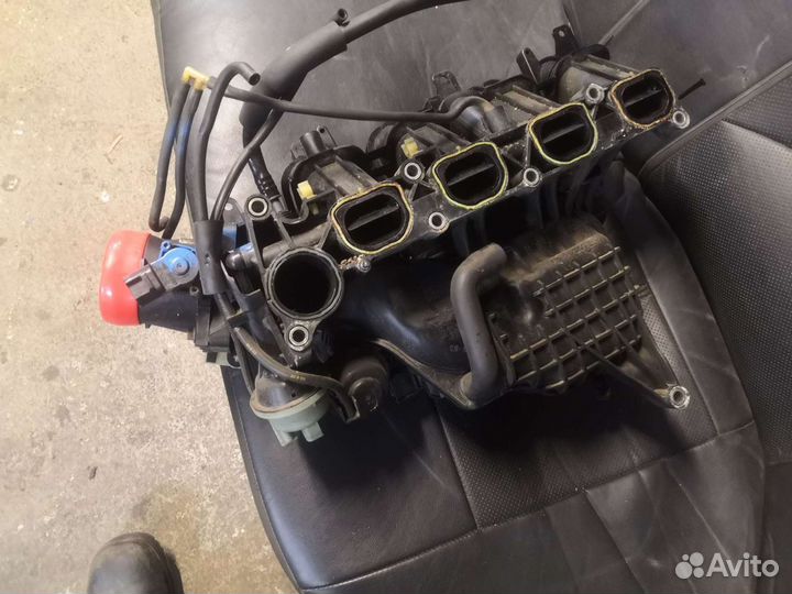 Впускной колектор mazda 2.0 lf