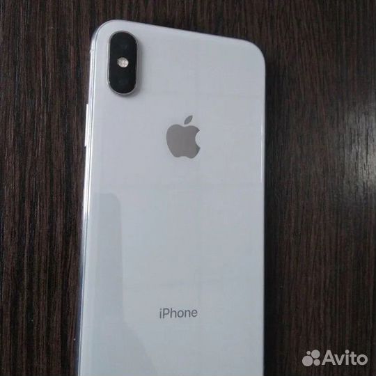 iPhone X, 64 ГБ