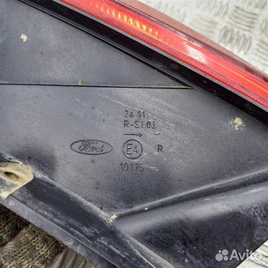 Фонарь задний правый Ford Focus 2 1.8 qqdb 125Л.С