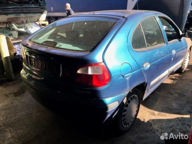 Разбор на запчасти Renault Megane 1996-2002