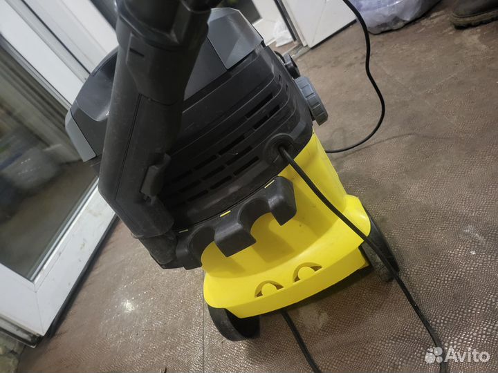 Моющий пылесос karcher se 5.100