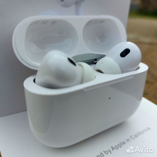 Беспроводные наушники Apple Airpods pro