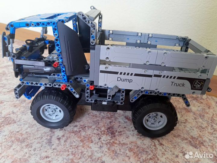 Лего машинка