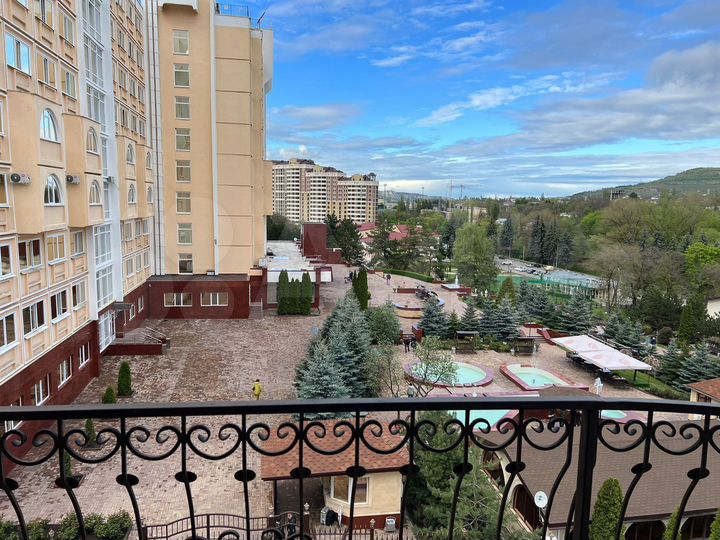 2-к. квартира, 100 м², 4/5 эт.