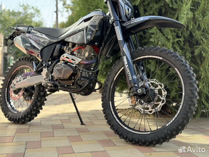 Мотоцикл Regulmoto Sport-003 PR PRO 300 (4 valves)