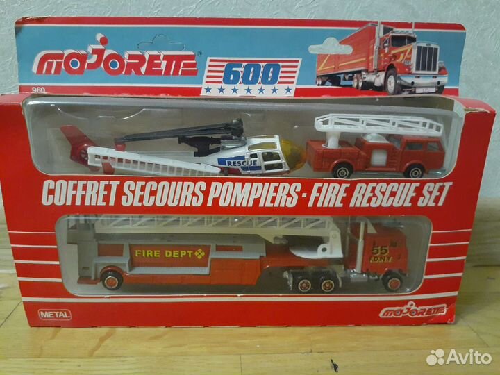 Игрушечные машинки