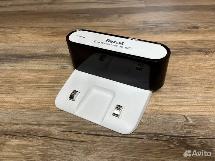 Док станция (зарядная база) Tefal Serie 60 белая