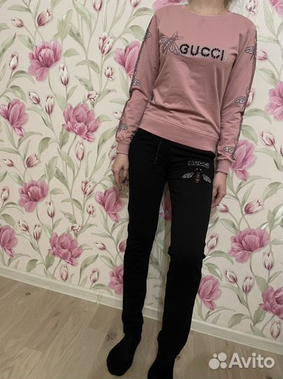 Костюм спортивный