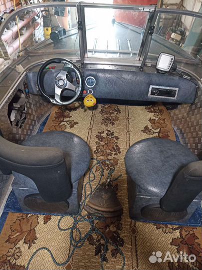 Моторная лодка Прогресс 4