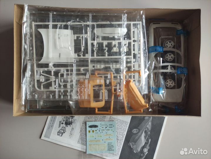 1/24 Fujimi Ferrari 365GTS/4 Daytona Spider