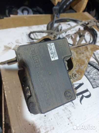 Блок ABS (насос) Mitsubishi Lancer 9 2003-2008