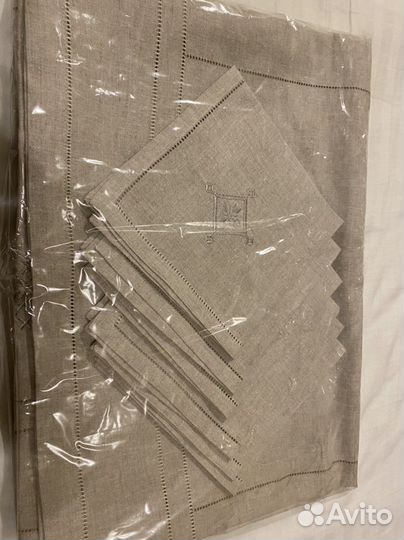 Столовый набор лен с вышивкой новый