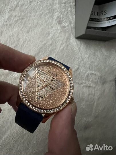 Наручные часы Guess