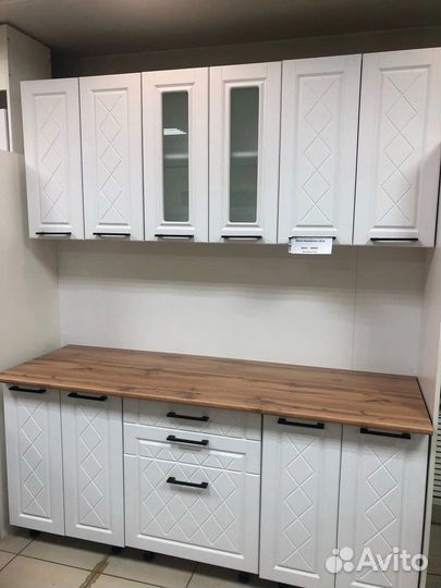 Кухня белая