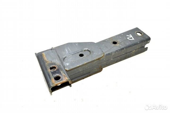 Кронштейн усилителя бампера, правый mercedes-benz