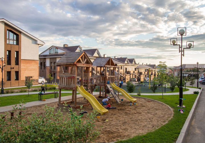 3-к. квартира, 90 м², 1/2 эт.