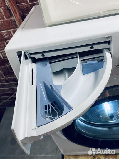 Стиральная машина Ariston 6кг