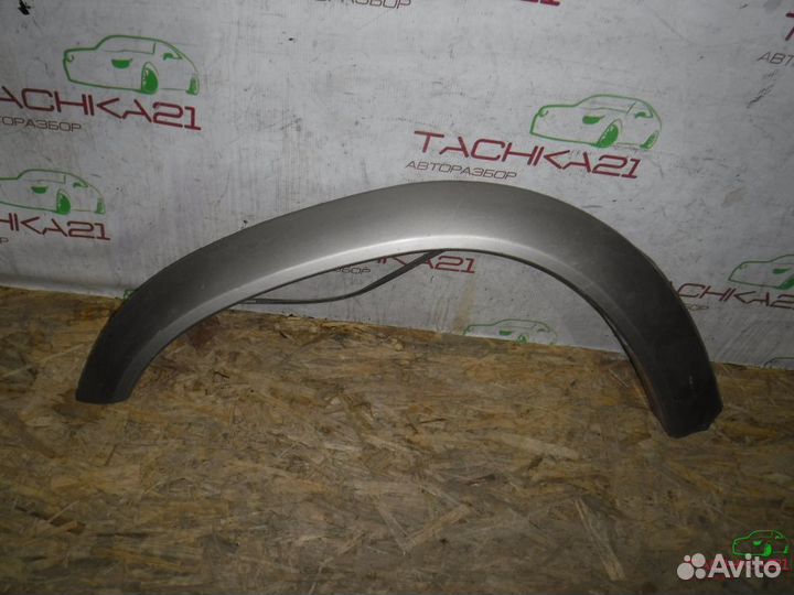 Накладка крыла передняя левая Suzuki Grand Vitara