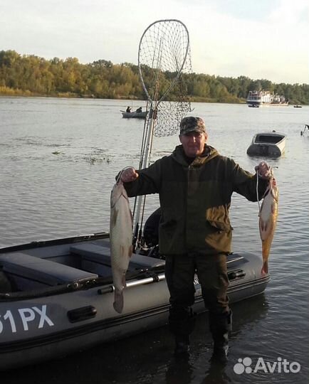 Продаётся лодка с мотором