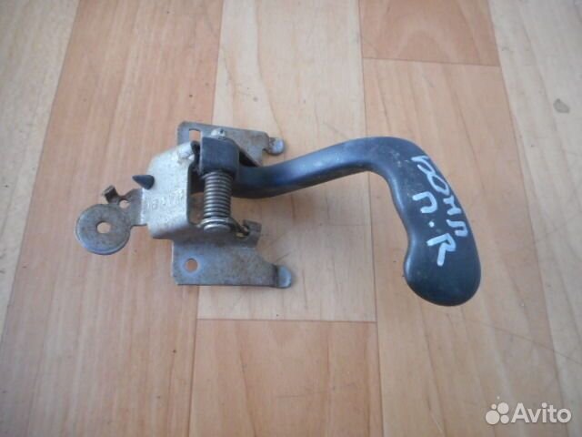 Ручка двери внутренняя правая Pontiac Bonneville