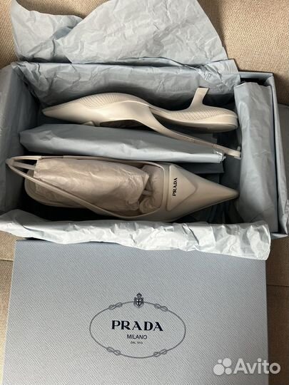 Босоножки Prada