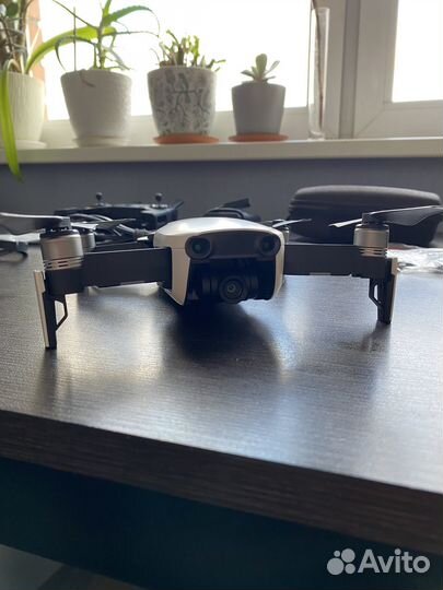 Квадрокоптер dji mavic air