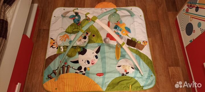 Развивающий большой коврик Tiny Love Веселая ферма