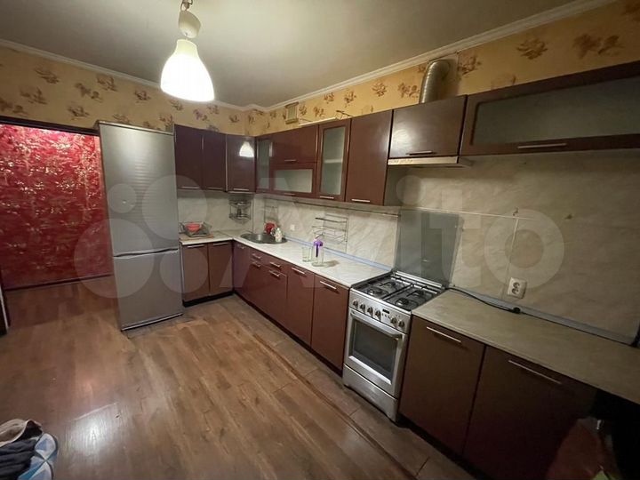 2-к. квартира, 75 м², 1/2 эт.