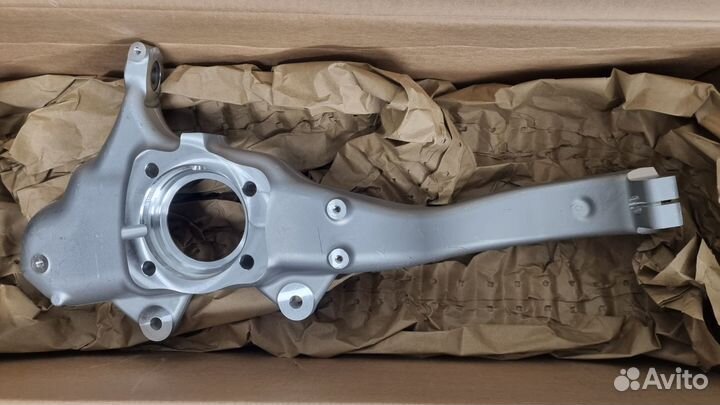 Поворотный кулак BMW X5 F15