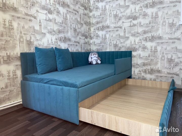 Детская / подростковая угловая мягкая кровать