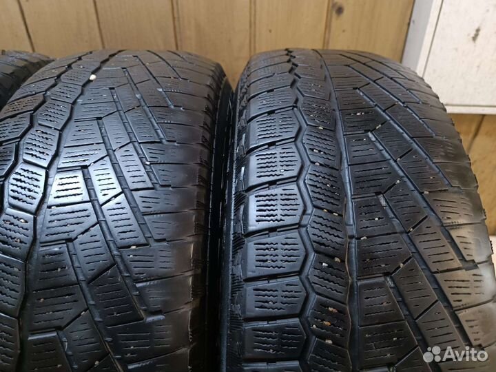 Continental ExtremeWinterContact 215/65 R16