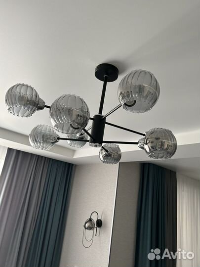 Люстра 8 ламп