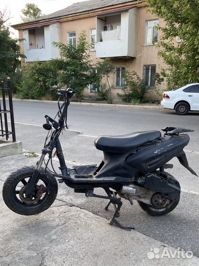 Скутер 150 кубов