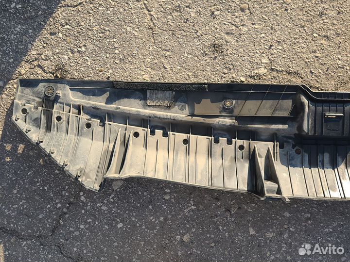 Накладка замка капота hyundai solaris 2