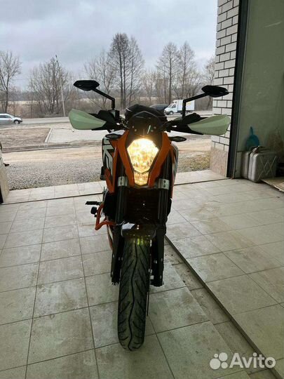 KTM 200