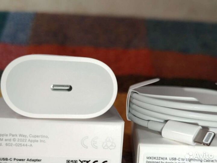 Зарядка на iPhone 20W оригинал