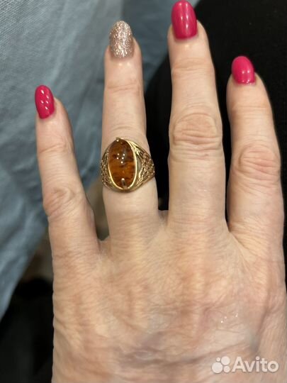 Золотое кольцо с янтарем, 583 проба, вес4,12