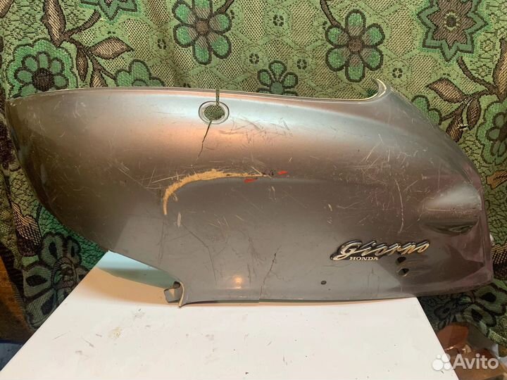 Боковой пластик Honda giorno af 24
