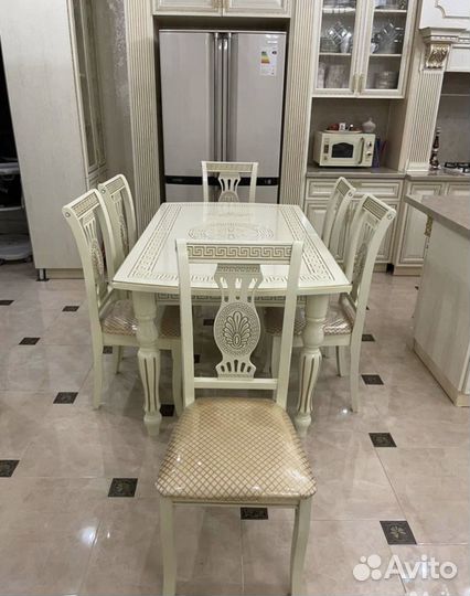 Стол стул версачи