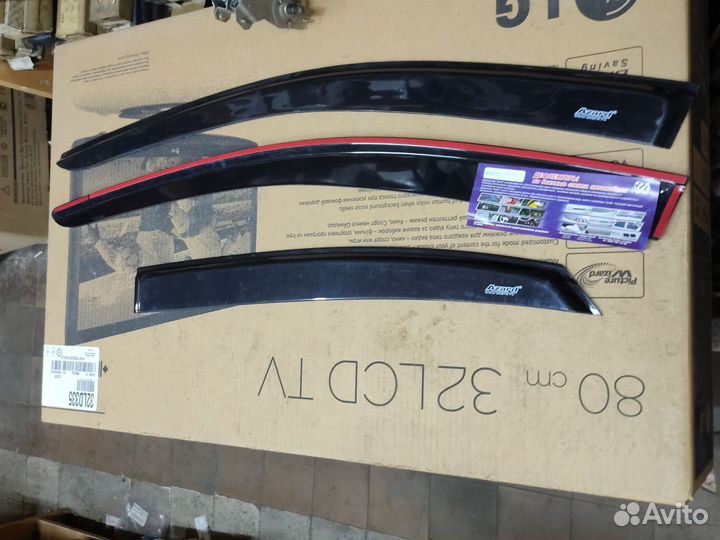 Дефлекторы боковых стекол Форд Фокус 3 шт