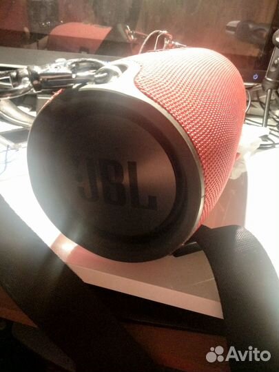 Переносная колонка блютус JBL