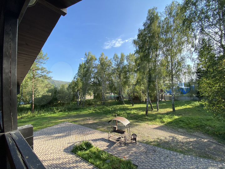 Дом 170 м² на участке 6,7 сот.